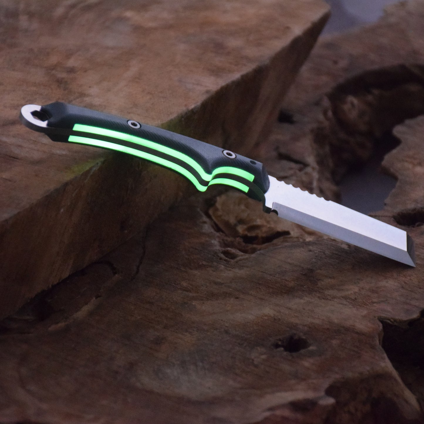 upgrade your flicker feather with glow in the dark scales with the wise owl option
