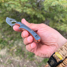 Load image into Gallery viewer, Contour Feather Survival Adventure Blade by Outdoor Element has an integrated whistle in the handle
