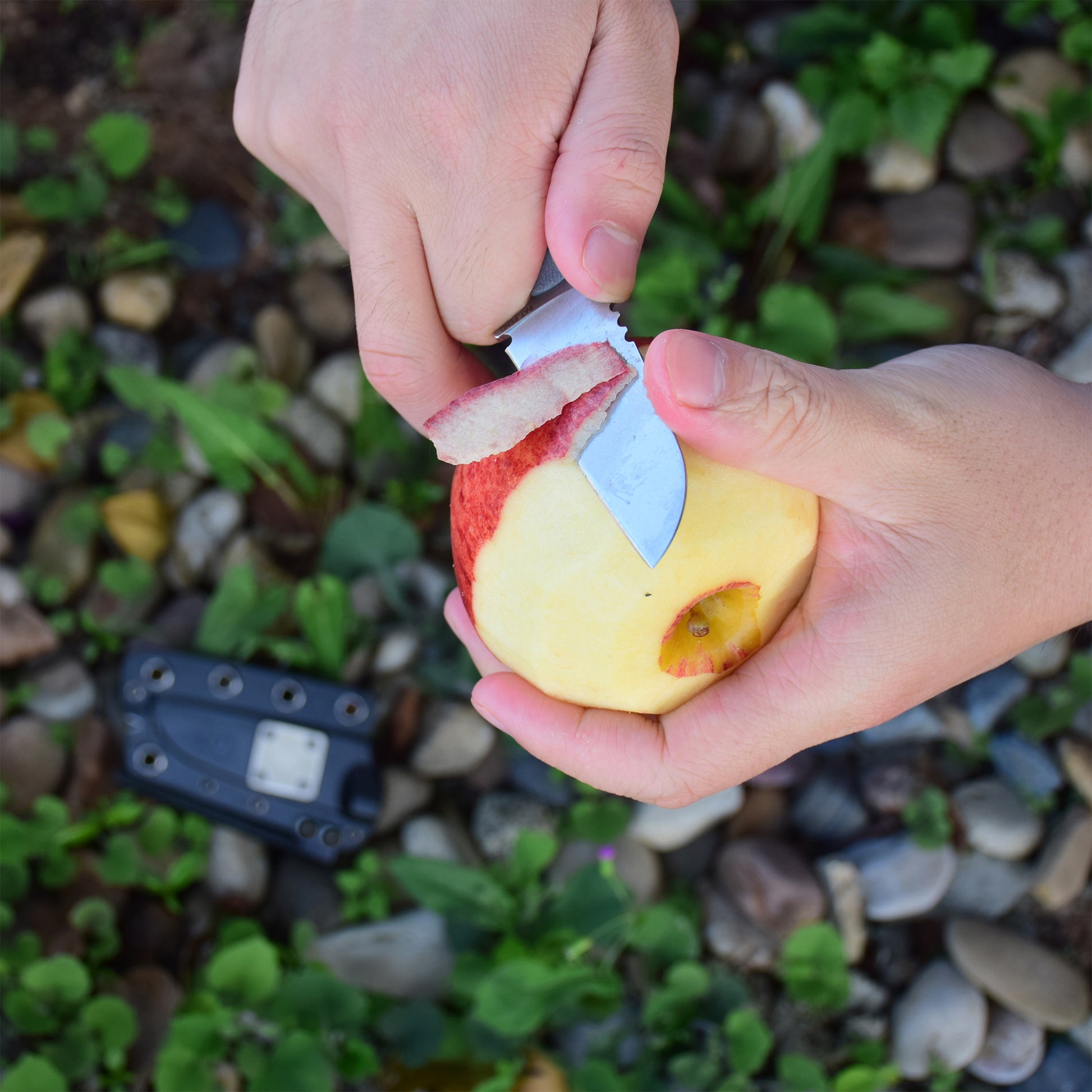 slicer feather peeling an apple