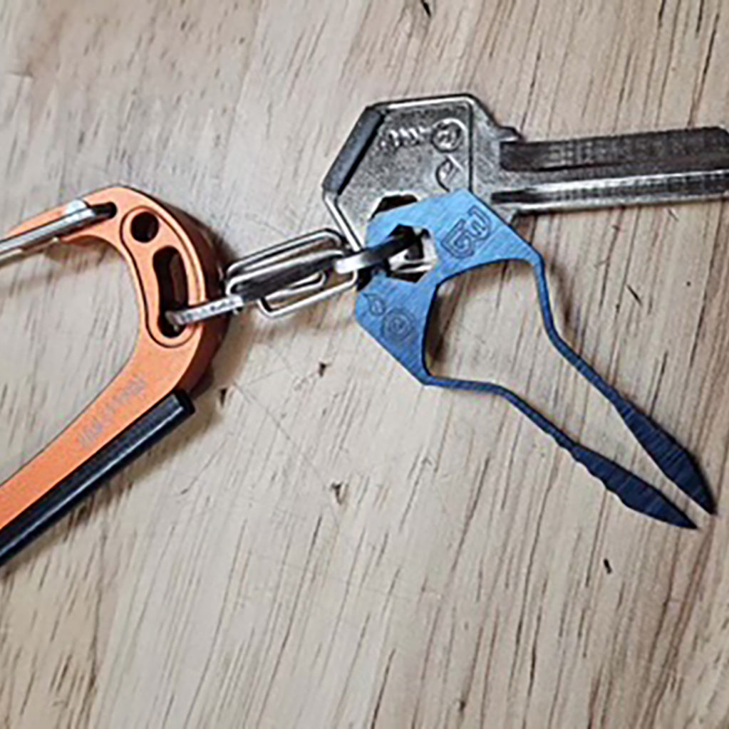 Tweezkey is the key-shaped tweezer multi-tool – Outdoor Element